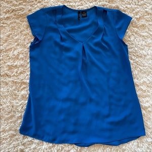 New Directions brand Women’s Royal blue blouse size medium